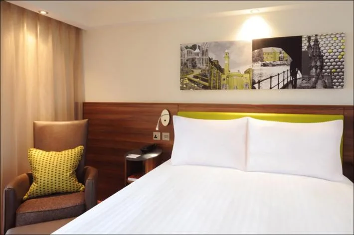 Premium Queen Room