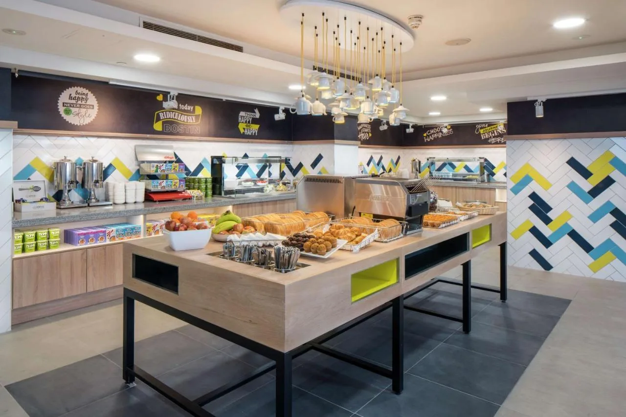 buffet restaurant with a variety of food at Hampton by Hilton Birmingham Broad Street